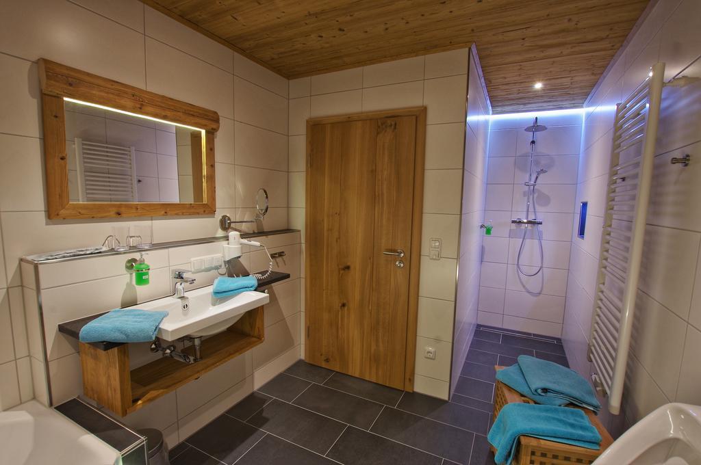Holzhaus Lugerhof Apartment Roding Exterior foto